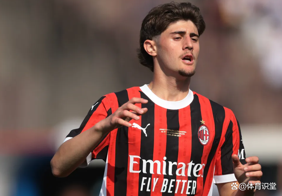 AC米兰迎德甲关键赛，转会期队长鼓劲，信心回归，心理建设被强调的简单介绍
