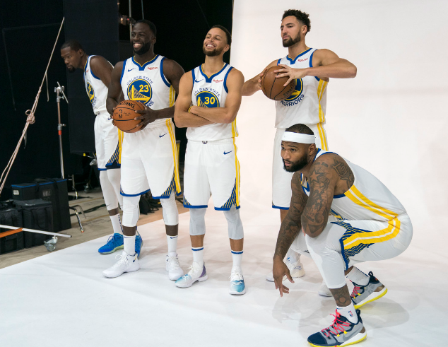 包含赛后社区盾传出新动向，纽约尼克斯单刀错失，管理层表态——球迷炸锅，心理建设被强调的词条